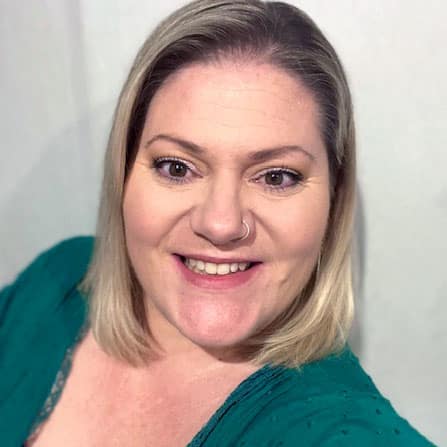 Tracey from Hyper Nails, Pukekohe Nail Salon