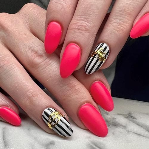 structured-manicure-nail-salon-pukekohe-franklin-red-and-stripes-nail-art